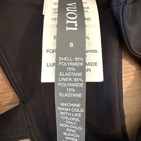 Vuori Evolve Square Neck Bra in Black - Small (NWT) - Picture 9 of 10